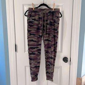 ZYIA Purple Camo Unwind Jogger